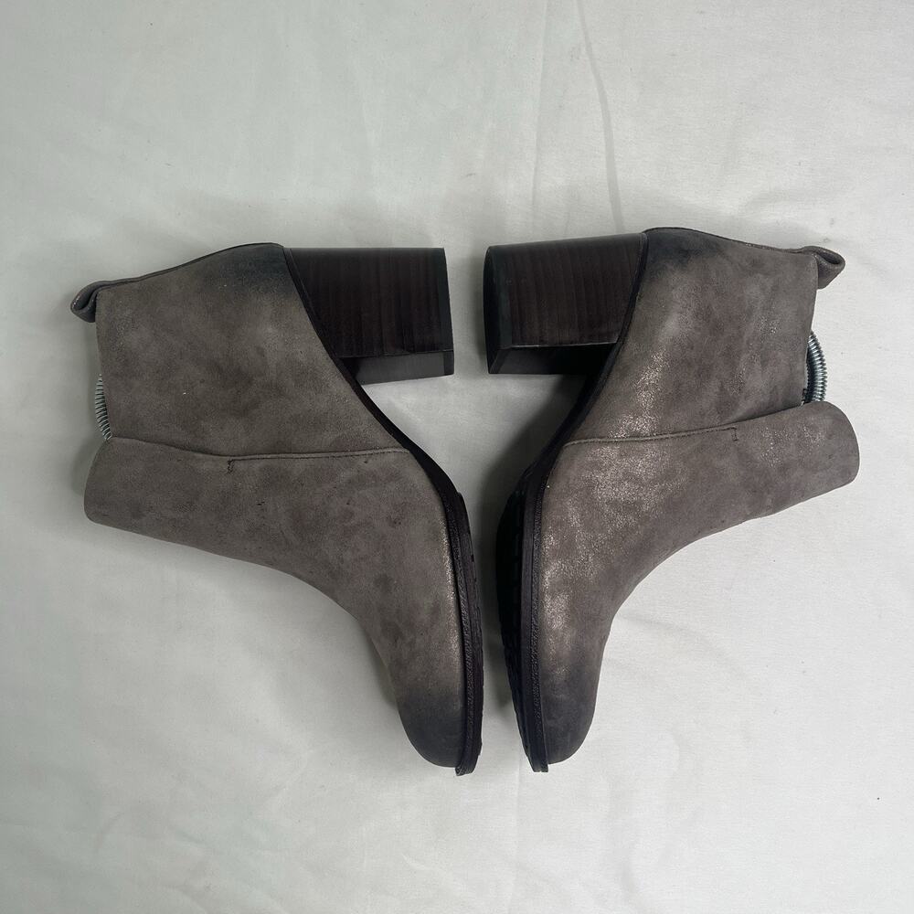 Sofft Booties grey leather distressed Size 9 M block heel, winter, fall, cowgirl - Picture 4 of 10